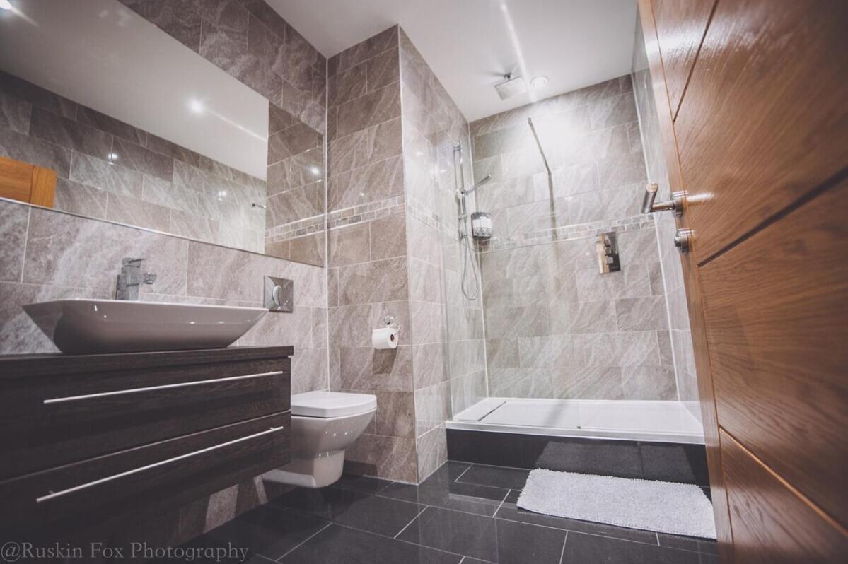 אברדין Impressive 3 Bedroom מראה חיצוני תמונה